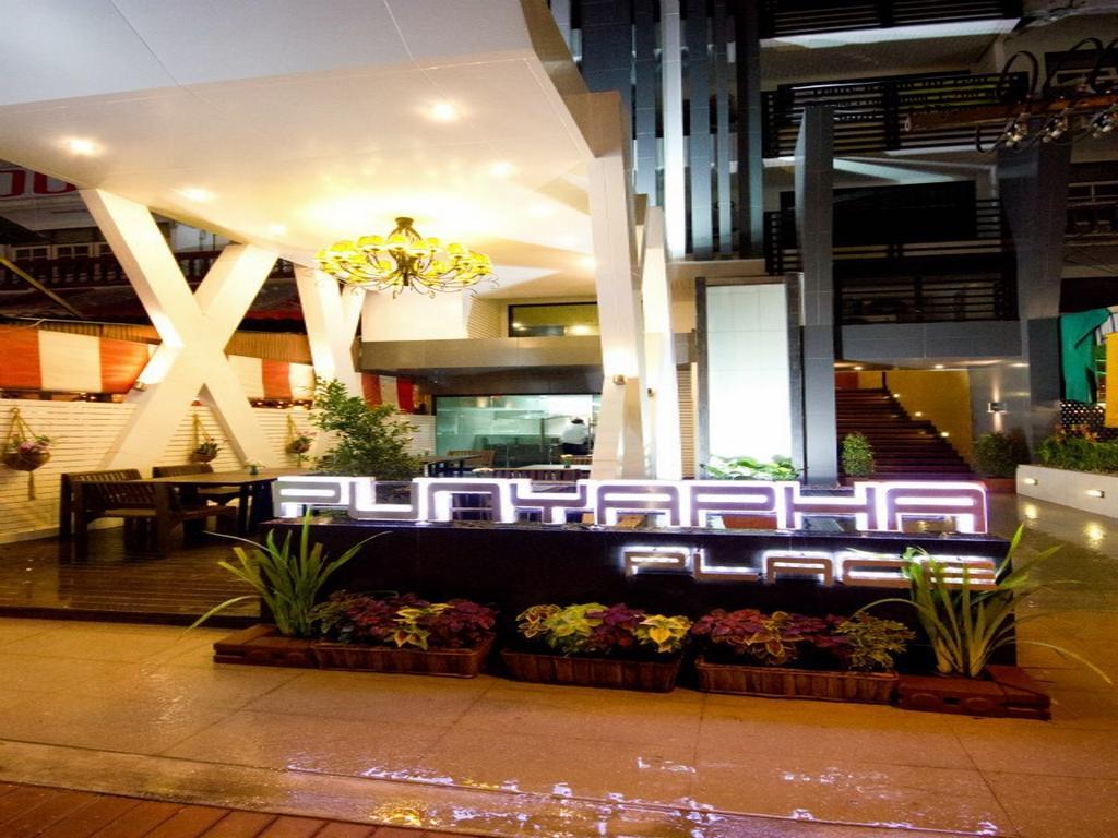 Punyapha Place Hotel